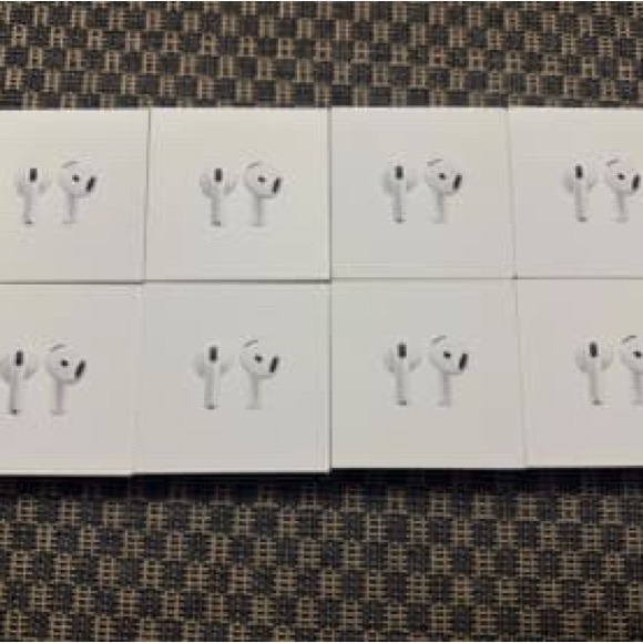 Apple AirPods Wireless Earbuds